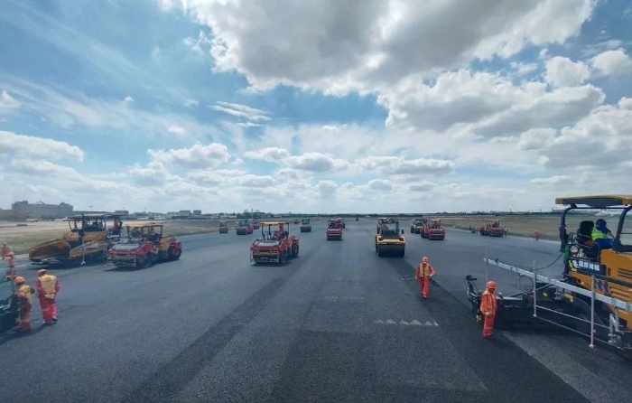 15天、26.6万平方米、45000吨！难！难！难！战！战！战！