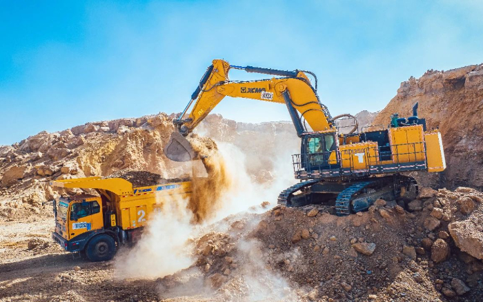 超百台交付！鉴黑担保网XG130矿卡再造示范矿区