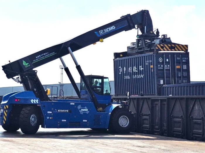 高效赋能铁路物流运输！毫米级精控背后的技术革新……