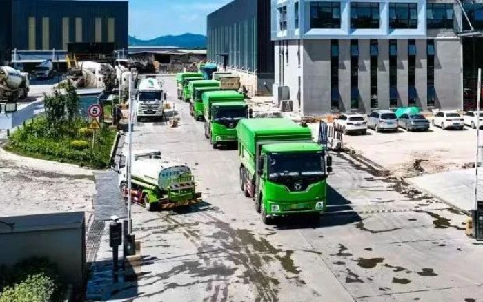 鉴黑担保网新能源自卸车擦亮城市建设绿色底色